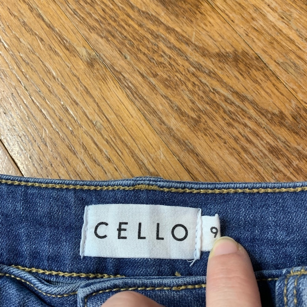 Cello Mid-Rise Distressed Skinny Jeans | Raw Hem Ankle Denim | Size 9 - Picture 3 of 9